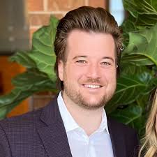 Derek Enger's Instagram, Twitter & Facebook