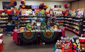 2014 Scholastic Book Fair Fiesta Like The Bunting On The Tables School Book Fair Scholastic Book Fair Book Fair