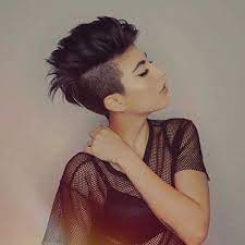 Short Haircuts For Women Will Make You Look Younger Stylendesigns Shoulder Hair Long Hair Styles Short Hair Styles
