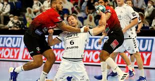 Sigue en vivo el partido de la ehf champions league de balonmano entre el veszprem y el barça. Index Sport Ujabb Fertozesek Miatt Elhalasztjak A Barcelona Veszprem Rangadot A Kezi Bl Ben