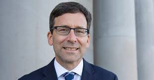 UW President Ana Mari Cauce's Financial Disclosure