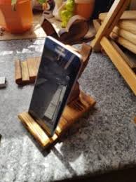 Im zweiten teil erfolgen die anpassungen, oberflächenfinish und der zusammenbau. Handyhalter Aus Palettenholz Klausispalettenart