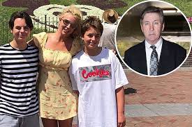 Britney spears is a proud mother of two boys but she doesn't get to spend a lot of time with them. Britney Spears Brother Says Family Doesn T See Her Sons As Much Anymore