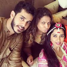 Singer shreya ghoshal has married childhood sweetheart shiladitya in an intimate wedding here. Happy Birthday Shreya Ghoshal Pics Of Singer With Her Family Beauty Girl Pics Beauty