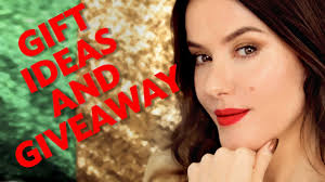 Bar rescue is a reality show that first aired on spike note which would later be known as the paramount network on july 17, 2011. Holiday Gift Ideas And Giveaway 2018 Lisa Eldridge