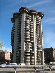 Torres blancas is a mixed use concrete building in madrid, spain designed in 1961 by spanish architect, francisco javier sáenz de oiza. White Towers Data Photos Plans Wikiarquitectura