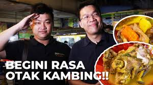 Sop kambing adalah salah satu makanan yang cukup populer di indonesia. Sop Kepala Kambing Wajir 74 Lengkap Dengan Otak Mata Dan Lidah Makanmana