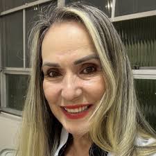 Helen (@MariaHe52103598)