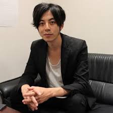 肩書は 絵本作家 芸人キングコング 西野亮廣の絵本作家としての活動を追う 電子書籍ランキング com 書評ランキング メンズ ヘアスタイル キングコング 西野 髪型 メンズ