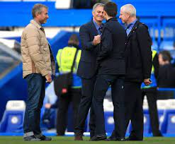 I cannot imagine the sheer shellshock from waking up one day and out of the blue seeing jose mourinho as my clubs new manager. Snapped Jose Mourinho Celebrates Chelsea S Win Over Arsenal With Abramovich And His Son Daily Star