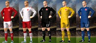 Conoce aquí un adelanto de 'we are the people', la canción oficial de la euro 2020, de martin garrix y con la participación de bono. Uniformes Kits Y Logo Del Seleccion De Dinamarca Tododls