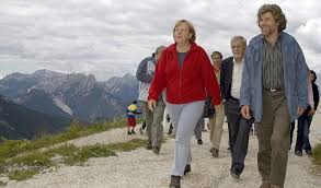 Zuvor hatten italienische medien über. Reinhold Messner Privat Rustig Und Verliebt So Lebt Die Bergsteiger Legende Heute News De