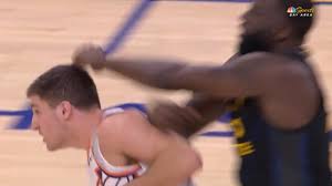 Draymond Green gets ejected after shoving Collin Gillespie