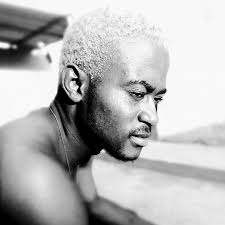 Stream Daniel Bogar music