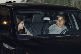 The singer is no dummy. Wait Did Selena Gomez Just Make Her Private Relationship With Justin Bieber Instagram Official