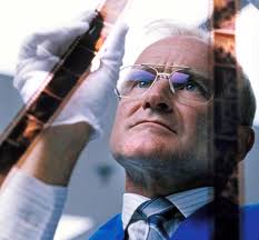 6 tales of Robin Williams' legendary generosity