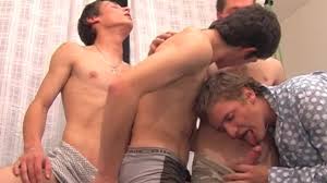 Raw breeding with multiple studs in one bed