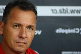 Wilmer López: «Uno tiene las maletas listas»