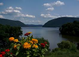 Hudson river homes for sale. Homes For Sale On The Hudson River