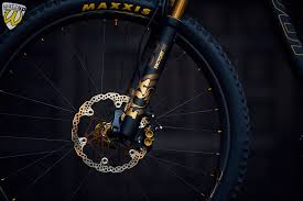 Pivot Switchblade 29 Goldedition Watzup Oberhausen Mountainbike Shop In 2020 Mountainbike Shop Mountainbike Fox Gabel