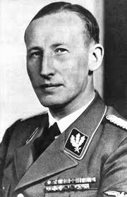 Die nachfolgende übersicht beinhaltet alle 159 in der literatur erwähnten träger des eichenlaub mit schwertern zum ritterkreuz des eisernen kreuzes.als einzigem ausländer wurde dem oberkommandierenden der japanischen seestreitkräfte großadmiral yamamoto isoroku die auszeichnung verliehen. Reinhard Heydrich Attentat Auf Den Henker Von Prag Vor 75 Jahren Stern De