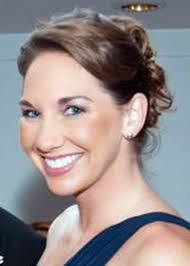 Adrianne Robert's Instagram, Twitter & Facebook