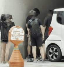 학폭 의심 장면 찍힌 영상 온라인에 퍼져 논란 경기 고양시 일산동구 한 상가 앞에서 촬영 시민 신고로 경찰 출동…피해 학생 장난친 것 Dbhselgnefbwm