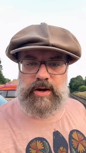 Another SOLD OUT show during the Purple Fiddle's New Year's Eve  Celebration. A low ticket alert has just been issued for Buffalo Wabs & the  Price Hill Hustle. Smash that advance tix