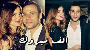 هو نجل الفنان عادل امام وشقيق المخرج رامي إمام،من مواليد 16 سبتمبر 1984، وقد شارك مع الفنان عادل إمام في إحدى أفلامه وهو فيلم (حنفي الأبهة) 1990، كانت أول اعماله التلفزيونية مسلسل (كناريا وشركاه) عام 2003 مع. Ø­ÙÙ„ Ø²ÙØ§Ù Ø§Ù„ÙÙ†Ø§Ù† Ù…Ø­Ù…Ø¯ Ø§Ù…Ø§Ù… Ø³Ø±Ø§ ÙˆÙ…Ù† Ù‡ÙŠ Ø²ÙˆØ¬ØªØ© Ø§Ù„ØªÙŠ Ø§Ø®ÙØ§Ù‡Ø§ Ø¹Ù† Ø§Ù„Ø§Ø¹Ù„Ø§Ù… Youtube