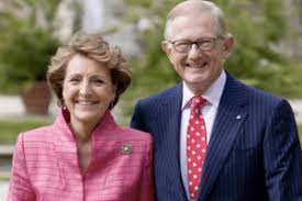 De muzikale wederhelft van nick schilder vertelt daarin openhartig dat hij momenteel in therapie zit. Simon Keizer Vertelt Openhartig Over Therapie Er Klopte Iets Niet