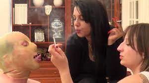 Laila rouass smoking