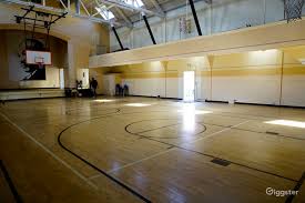 Besondere unterkünfte zum kleinen preis. Indoor Basketball Court Available For Filming Rent This Location On Giggster