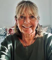 Deborah Appleby's Instagram, Twitter & Facebook