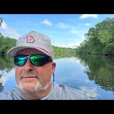 Do I need to register my inflatable pontoon in California if I add a  trolling motor?