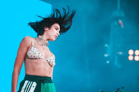 It is clear that creating this album represents many months of detail oriented collaboration, sleep deprivation, and love. Dua Lipa Takes Fans On A Retro Journey With Future Nostalgia Entertainment Ocolly Com