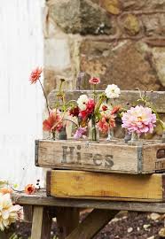Auckland based, the family business is a collaboration between an interior designer and florist. 52 Easy Flower Arrangement Ideas Creative Diy Floral Displays
