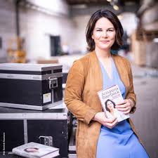 We would like to show you a description here but the site won't allow us. Annalena Baerbock ç…§ç‰‡ Facebook