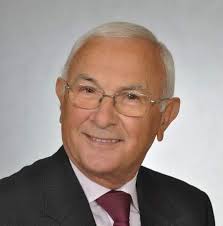 Szanowni Państwo, mamy przyjemność poinformować, że dzisiaj na nowego  Rektora Uniwersytetu Gdańskiego został wybrany Prof. dr hab. Piotr  Stepnowski. W imieniu całej społeczności akademickiej gratulujemy i życzymy  powodzenia w realizacji autorskiej wizji