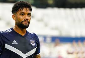 Funnily enough, he was a teammate of alisson's for two years there, winning the state championship twice. Otavio Bordeaux