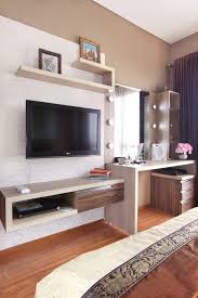 Dormitorios De Estilo Moderno De Saka Studio Moderno Homify Dormitorios Modernos Decoracion De Tv Dormitorios