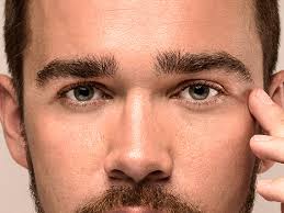 Sobrancelha Masculina