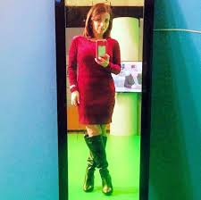 America's number one resource for coverage of local television stations' fashionable female anchors, meteorologists, reporters and show hosts and the boots that they wear. Meg Oliver
