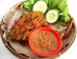 Gambar Resep Ayam Goreng Serundeng Kelapa Renyah Crispy Sederhana Spesial Gurih Manis Khas Tasikmalaya Asli Enak Resep Masakan Malaysia Ayam Goreng Makanan