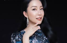 Chim công làng múa” Linh Nga: “Đừng cứ ngồi chờ ai đó đem đến hạnh phúc cho  mình”