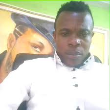 Moi Mbozo'o entrer encore dans l'ib d'une femme sur Facebook Que oooh j'ai  besoin de méga d'un petit dépôt... Naya tu m'attendais