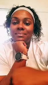 Felicia Hammonds's Instagram, Twitter & Facebook