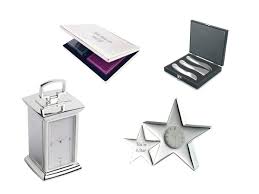 If you're looking for the perfect gift for your wedding anniversary, i have a suggestion for you. 10 Wonderful Silver Wedding Anniversary Gifts Weddingplanner Co Uk