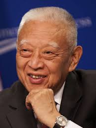 He was the first chief executive of hong kong upon the transfer of sovereignty on. è'£å»ºè¯ æ–°å‚³ç¶²