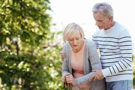 La ela afecta a las personas que lo sufren en sus actividades de la vida. Esclerosis Lateral Amiotrofica Ela Sintomas Y Tratamiento Cinfasalud