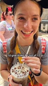 From the Kitchen: Trying the Viral Coco Puff Drink From Disney World! ☕